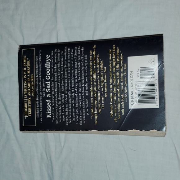 FREE w/bundle or 3/$5 📚 "Kissed a Sad Goodbye" A Mystery by Deborah Crombie - Picture 2 of 6